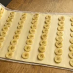 Banánové slimáky z lístkového cesta