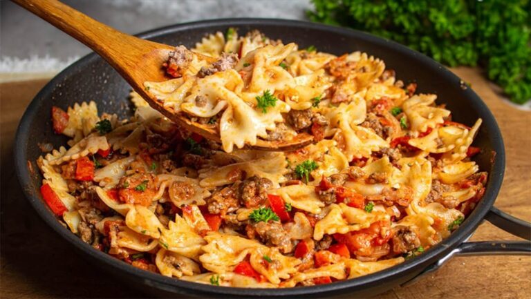 Cestoviny s mletým mäsom a slaninou