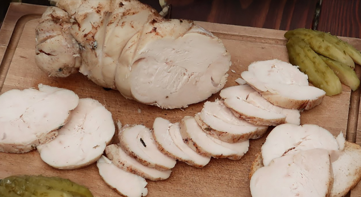 Domáca morčacia saláma