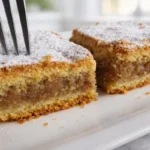 Jablkový koláč s orechmi