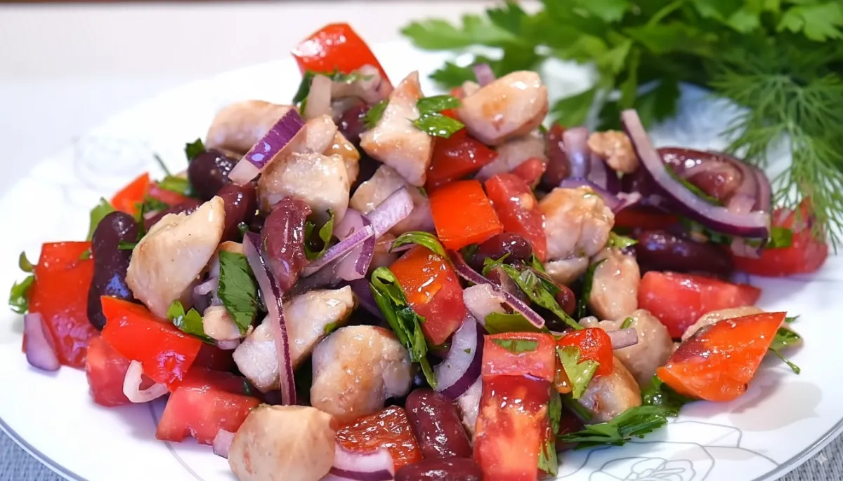 Kurací šalát s fazuľou