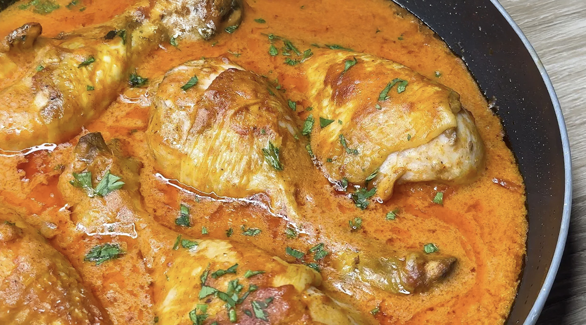 Kuracie stehná v paradajkovo-smotanovej omáčke