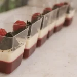 Malinový dezert s bielou čokoládou