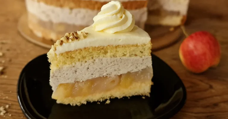 Orechová torta s jablkami