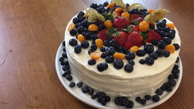 torta s mascarpone a ovocím