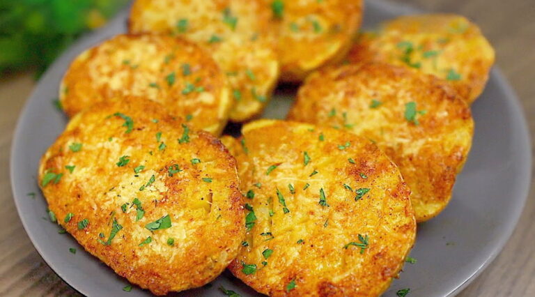 Pečené zemiaky s parmezánom