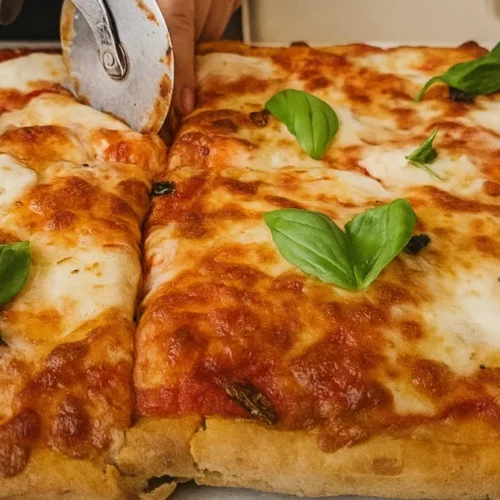 Pizza na plech s 3 druhmi syrov