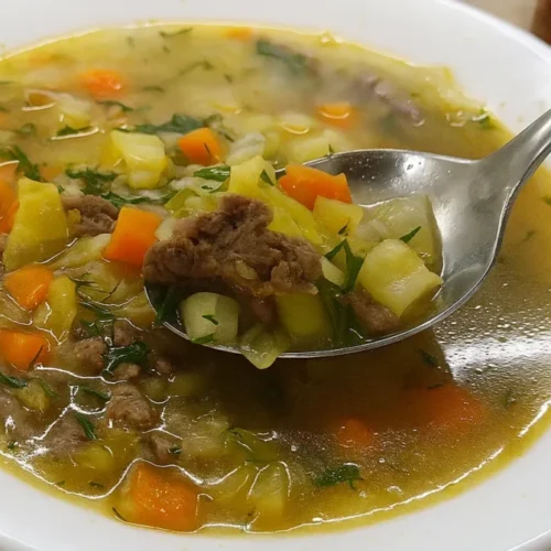 Polievka s mletým mäsom a kapustou