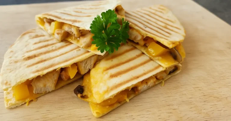 Quesadilla s kuracím a šampiňónmi