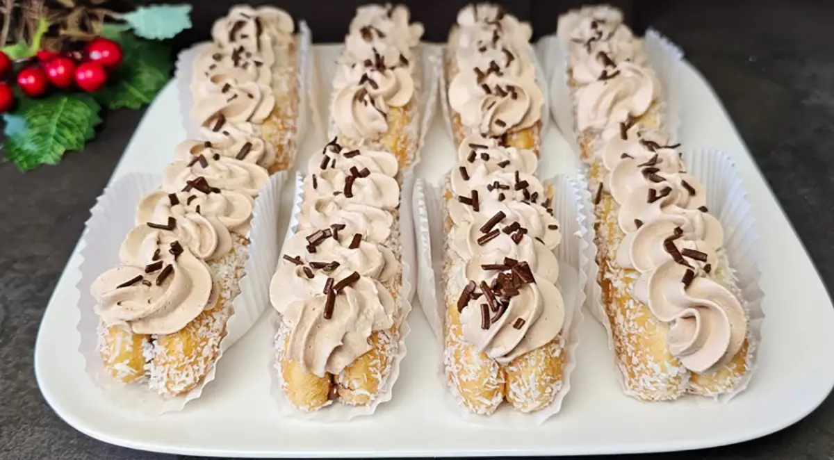 Kokosové piškótky s krémom