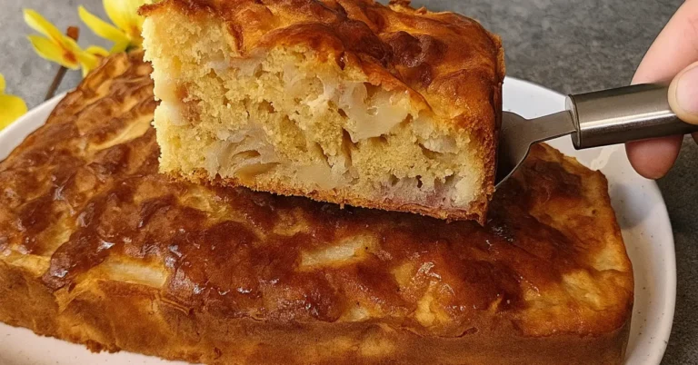 Rýchly jablkový koláč s karamelom