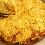 Rýchly koláč s marmeládou a posýpkou