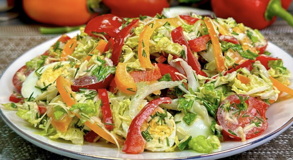 Šalát z čínskej kapusty s paprikou