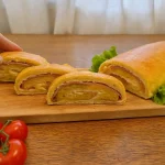 Slaný závin so slaninou a syrom