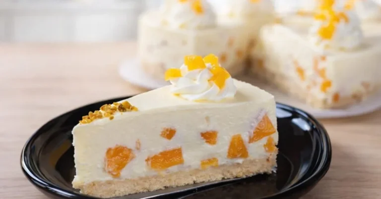 broskyňová torta s vaječným likérom