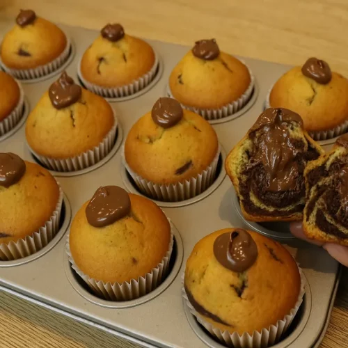 dvojfarebné muffiny s Nutellou