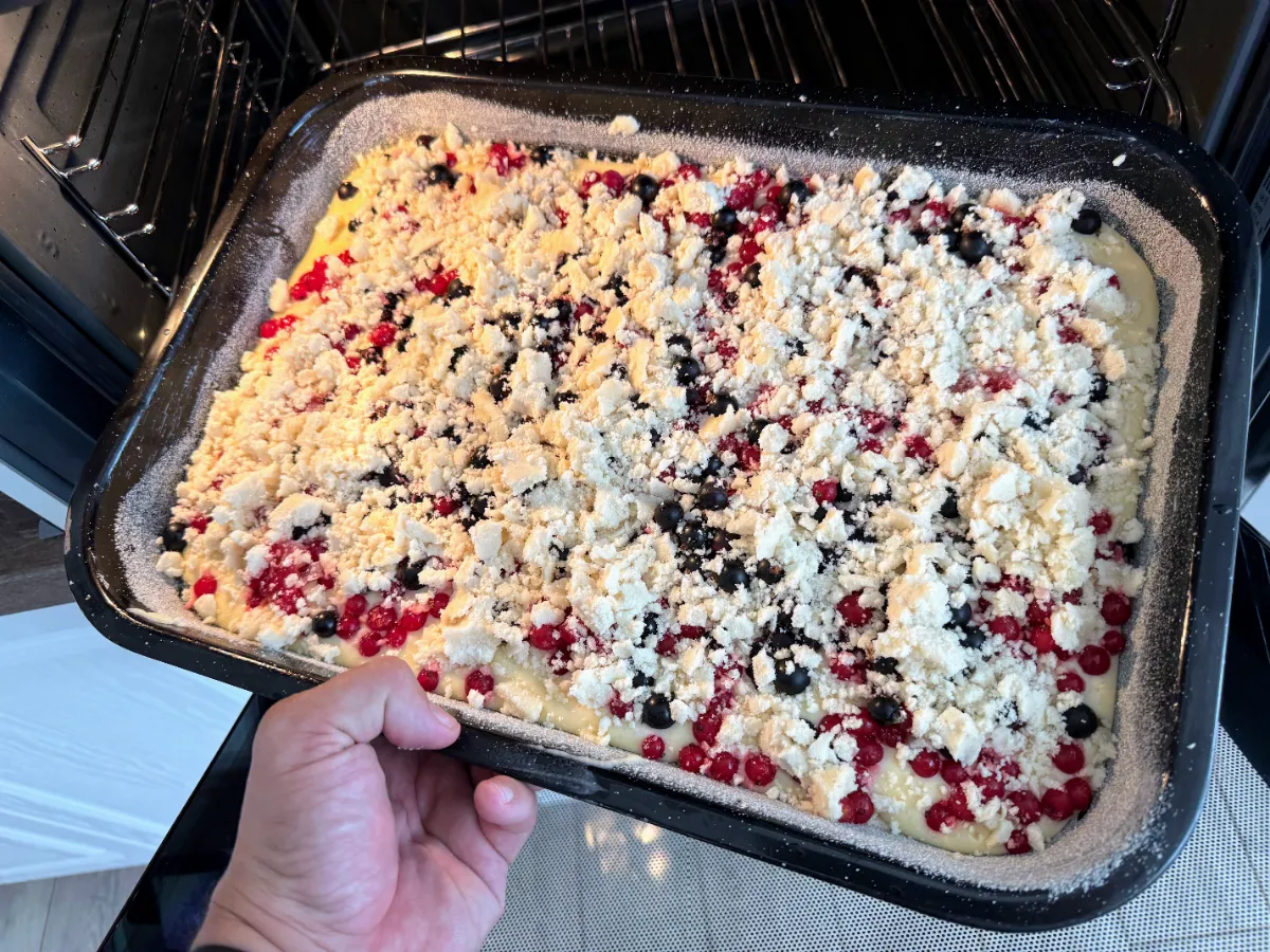 hrnčekový ríbezľový koláč