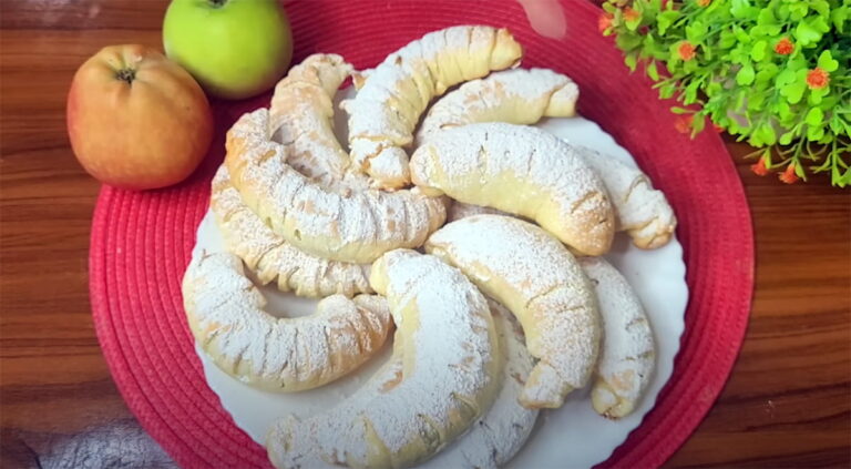 jablkovo-škoricové plnené rožteky