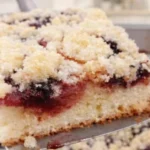 jahodový koláč s posýpkou