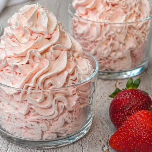 luxusný jahodový krém