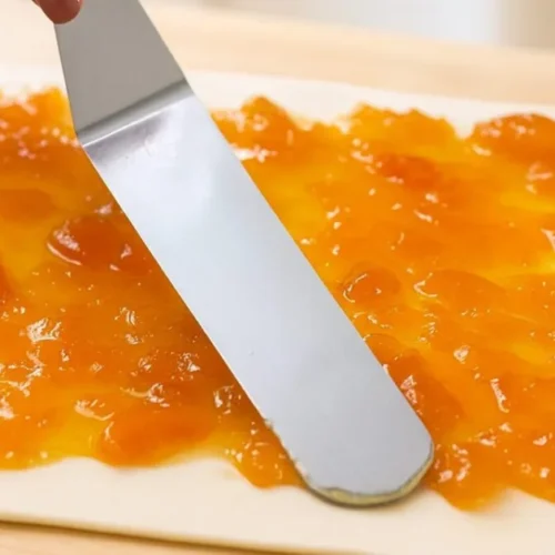 marhuľový koláč z lístkového cesta