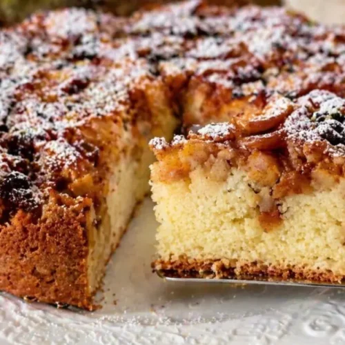 nadýchaný jablkový koláč