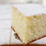 nadýchaný piškótový koláč