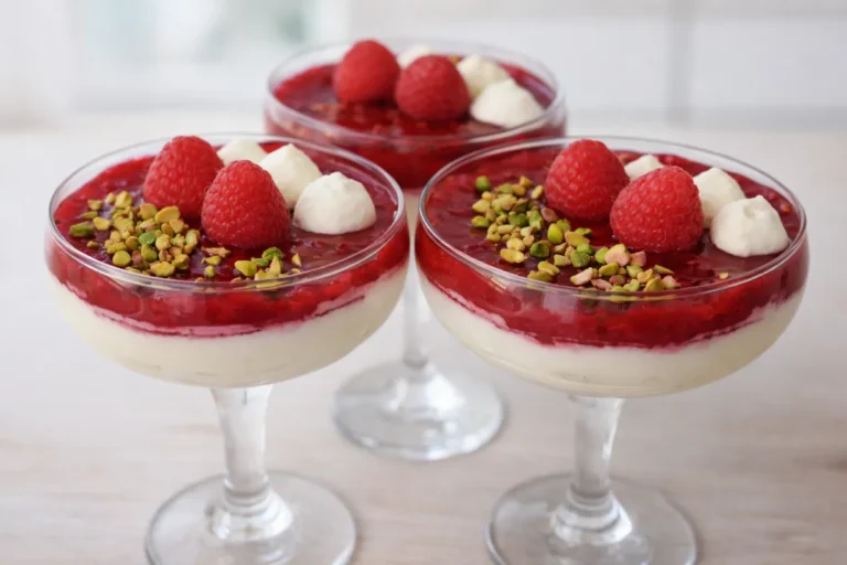 nepečený malinový dezert