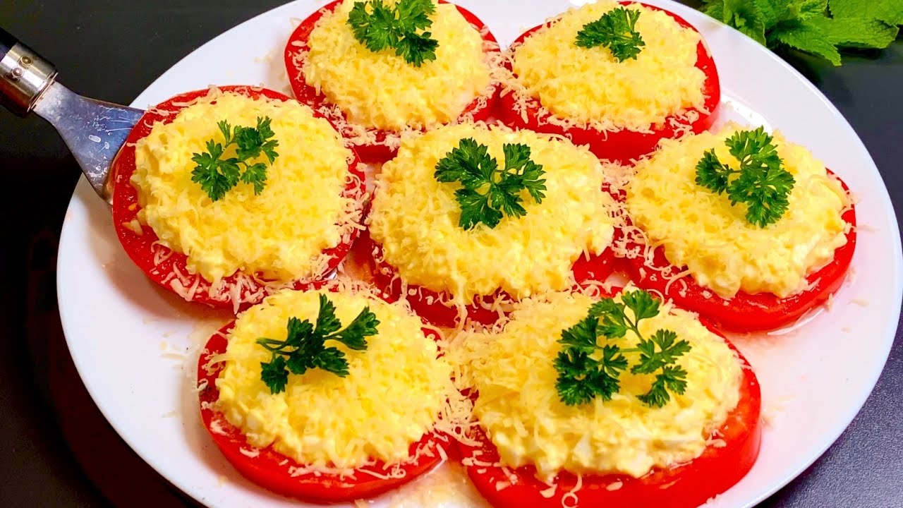 Paradajky s vajíčkovou nátierkou