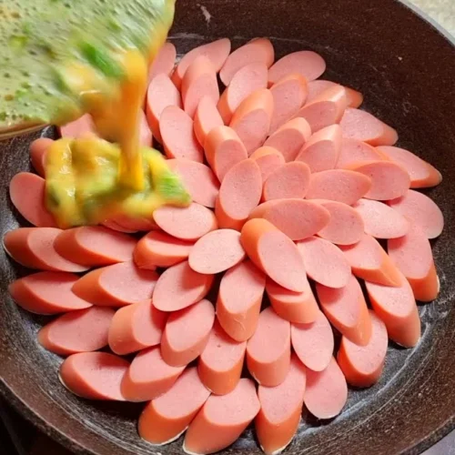 omeleta s párkami