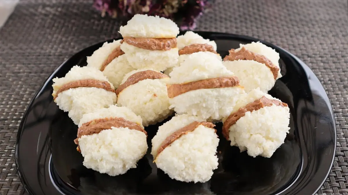 Plnené kokosové pusinky