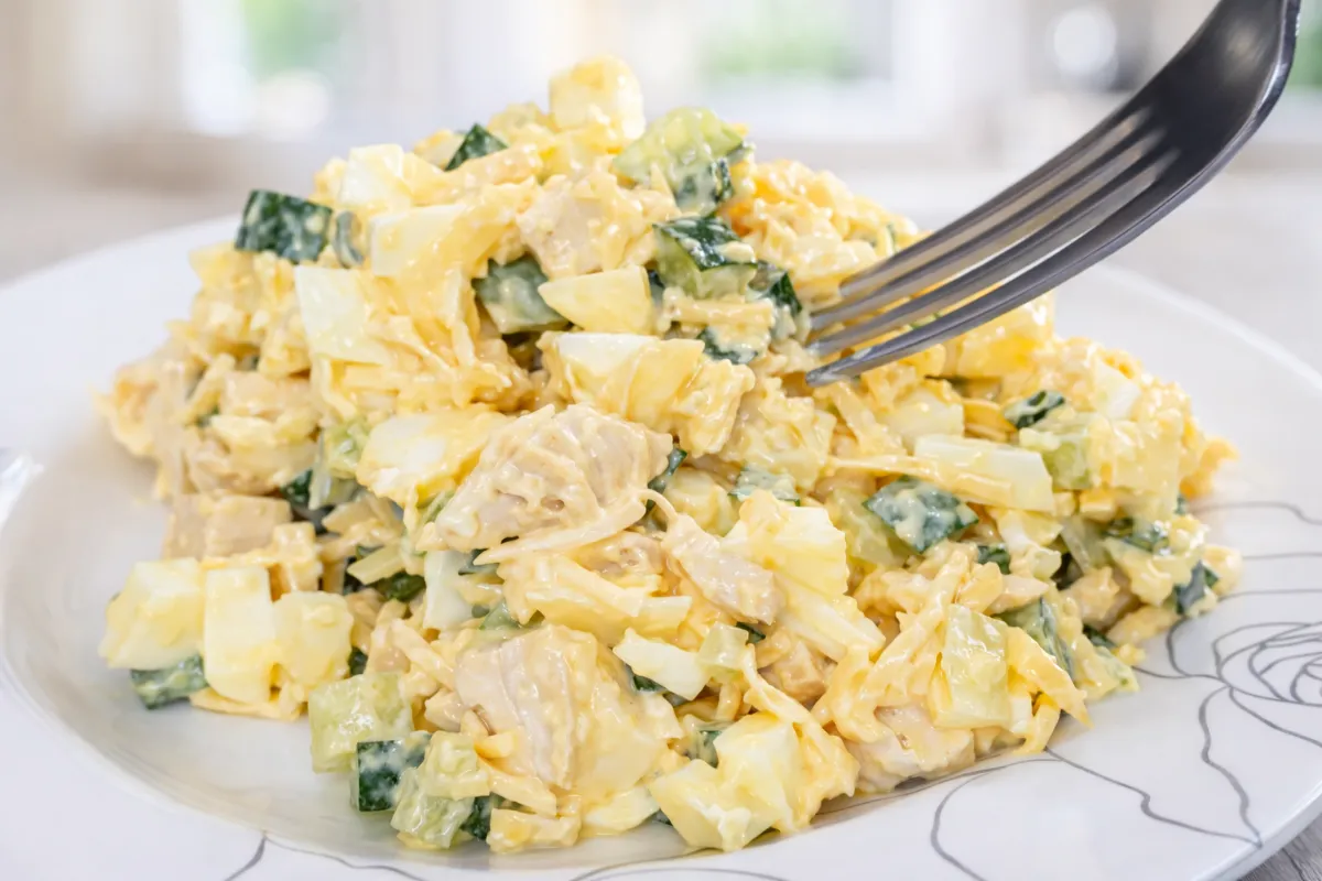 šalát z kuracieho mäsa