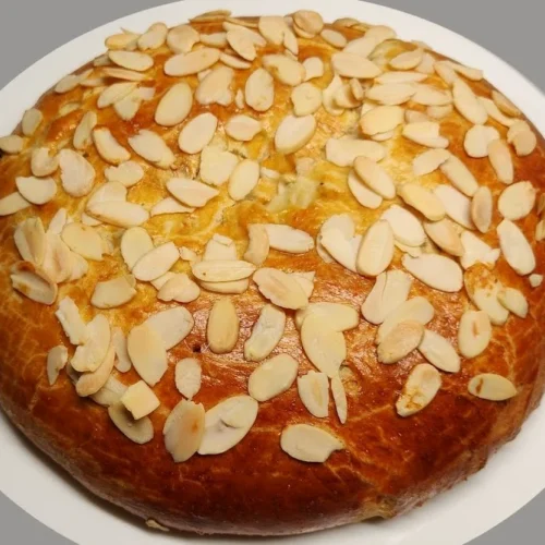 šľahačkový mazanec