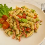 tuniakový šalát s cestovinami